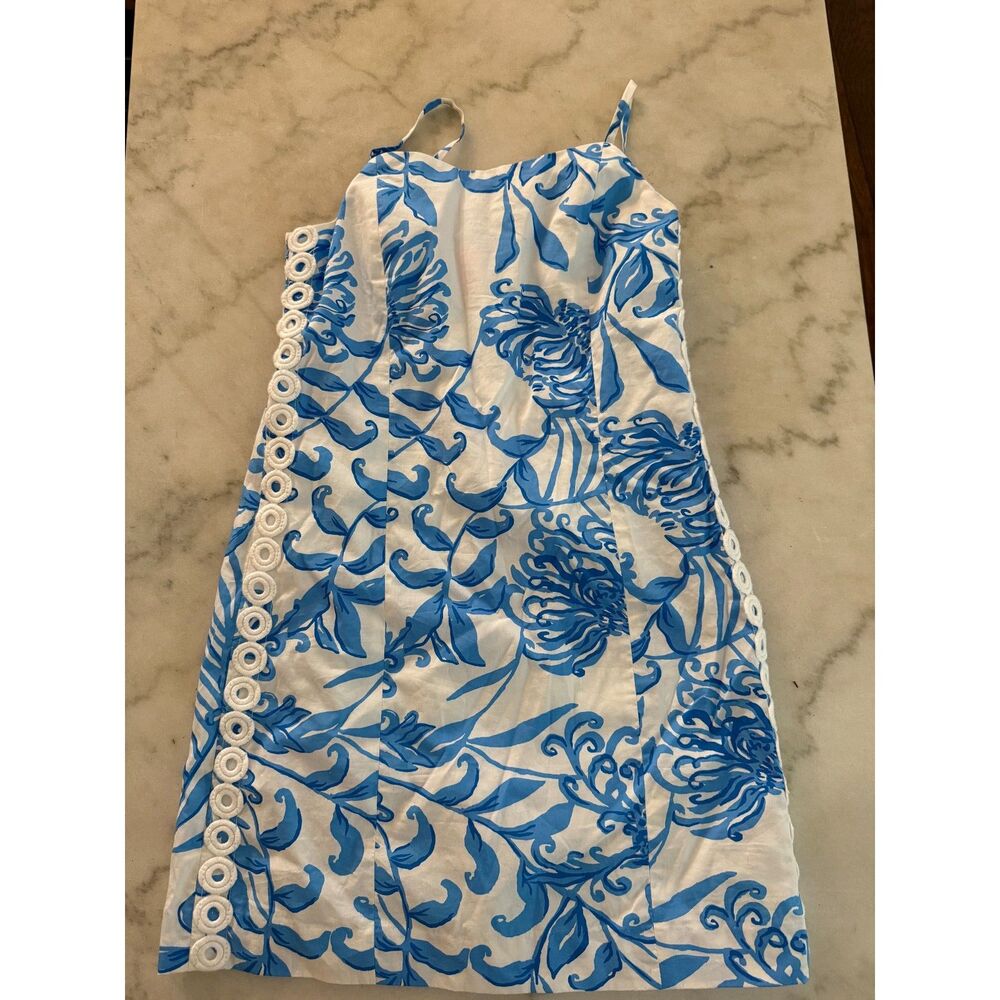 Lilly Pulitzer Girls 12 Blue White Floral Smocked Dress Eyelet Hem